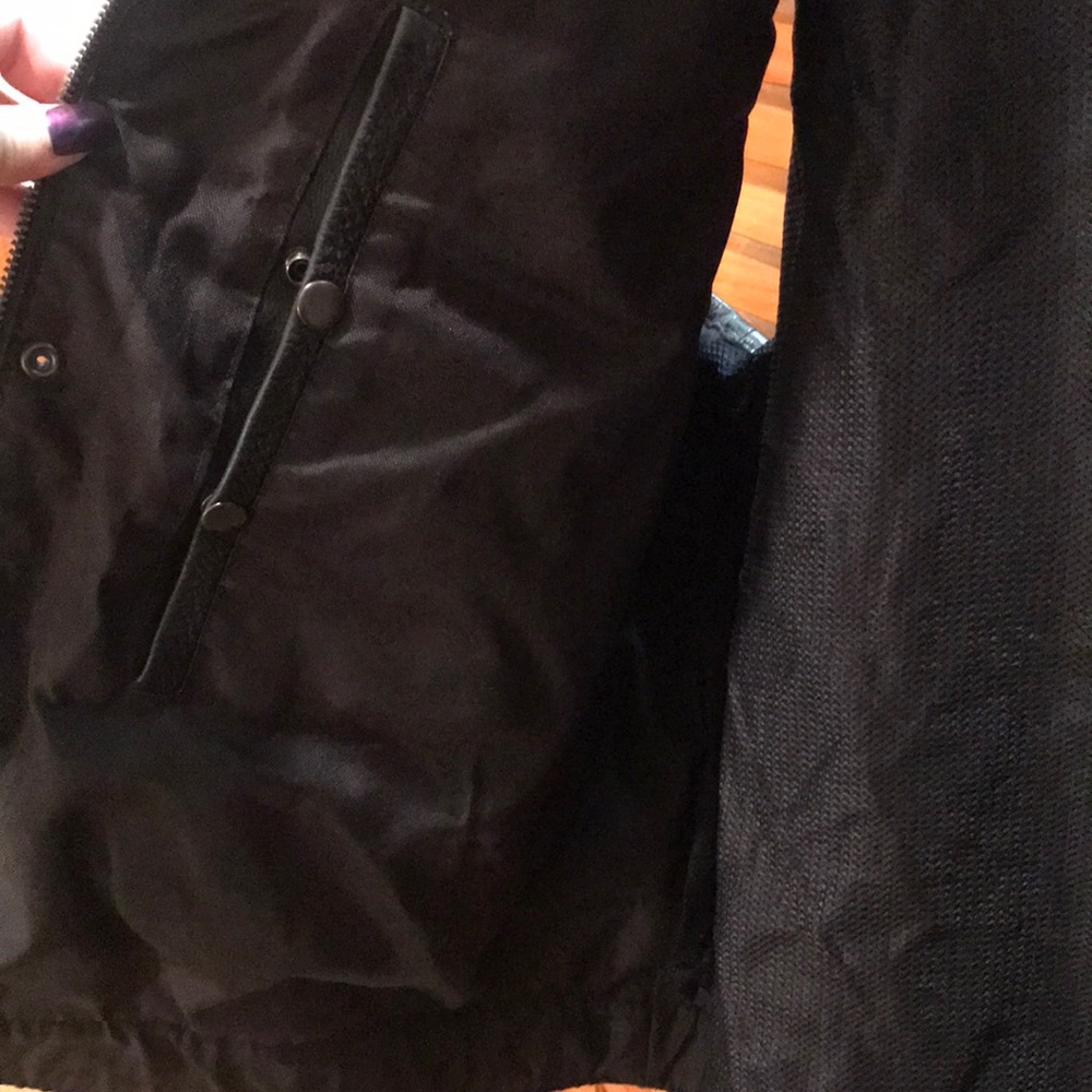⚜️Mens Black Leather Vest! - Picture 3 of 6